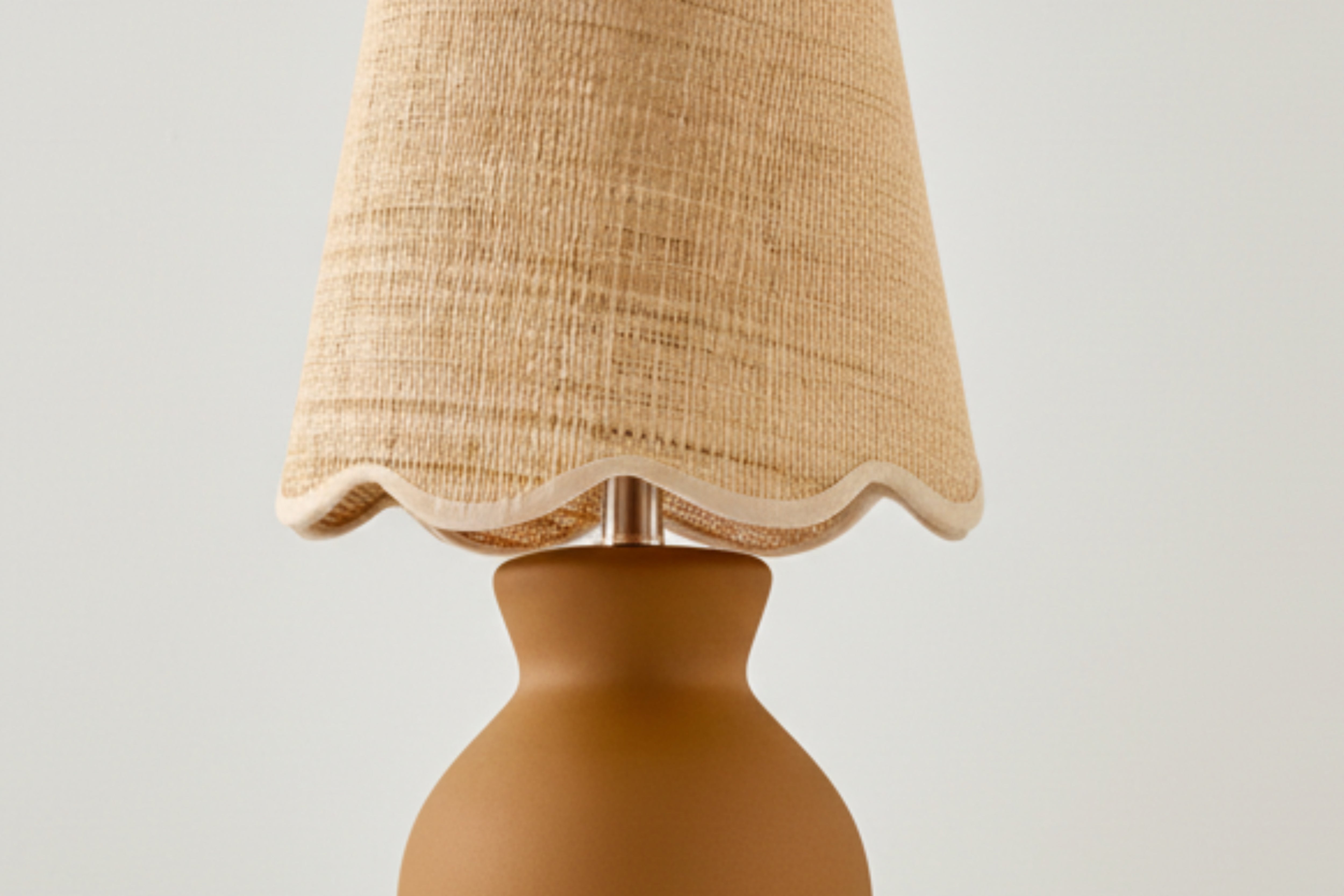 Salgareda Beige Table Lamp-3