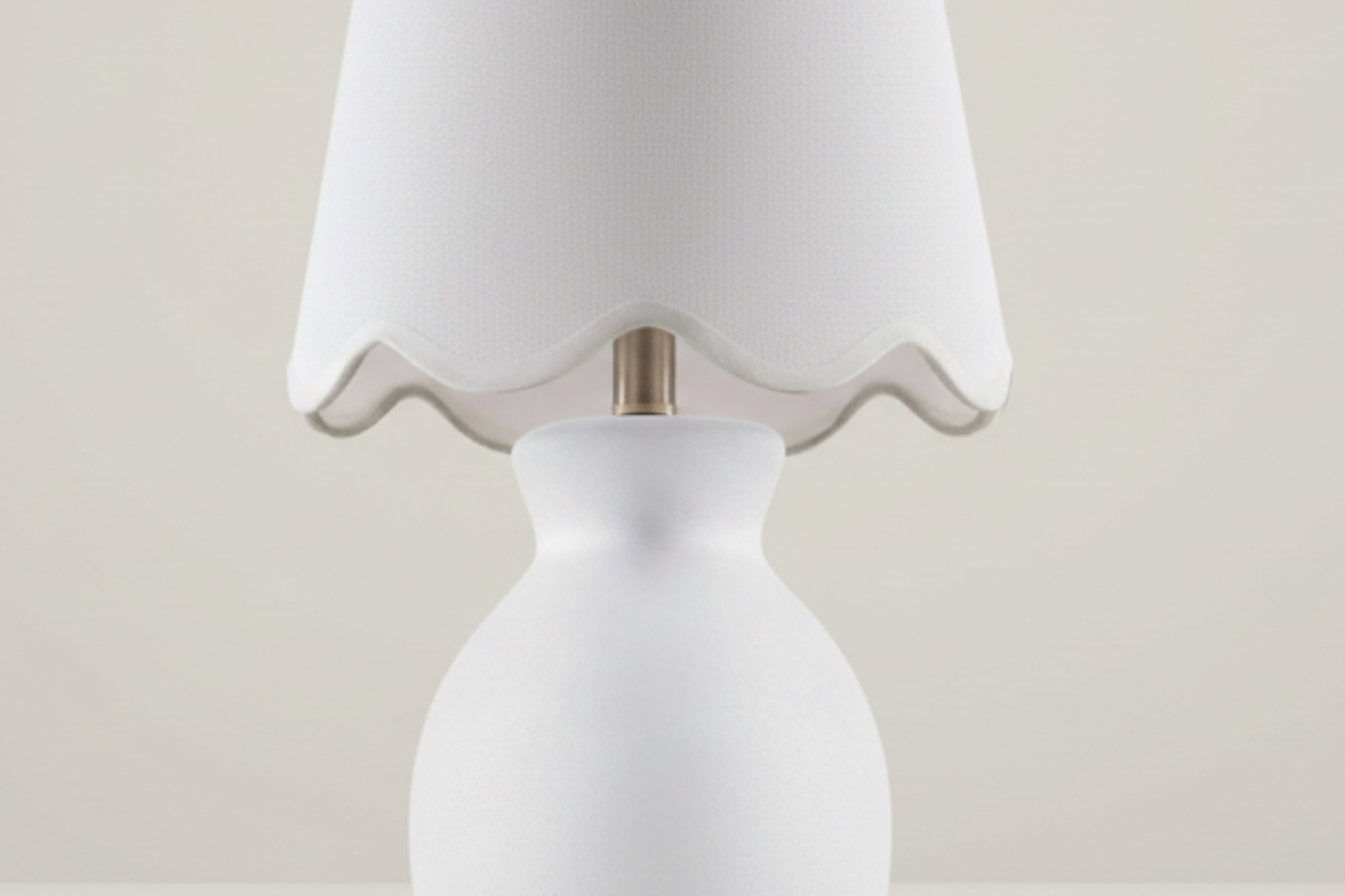 Salgareda White Table Lamp-3