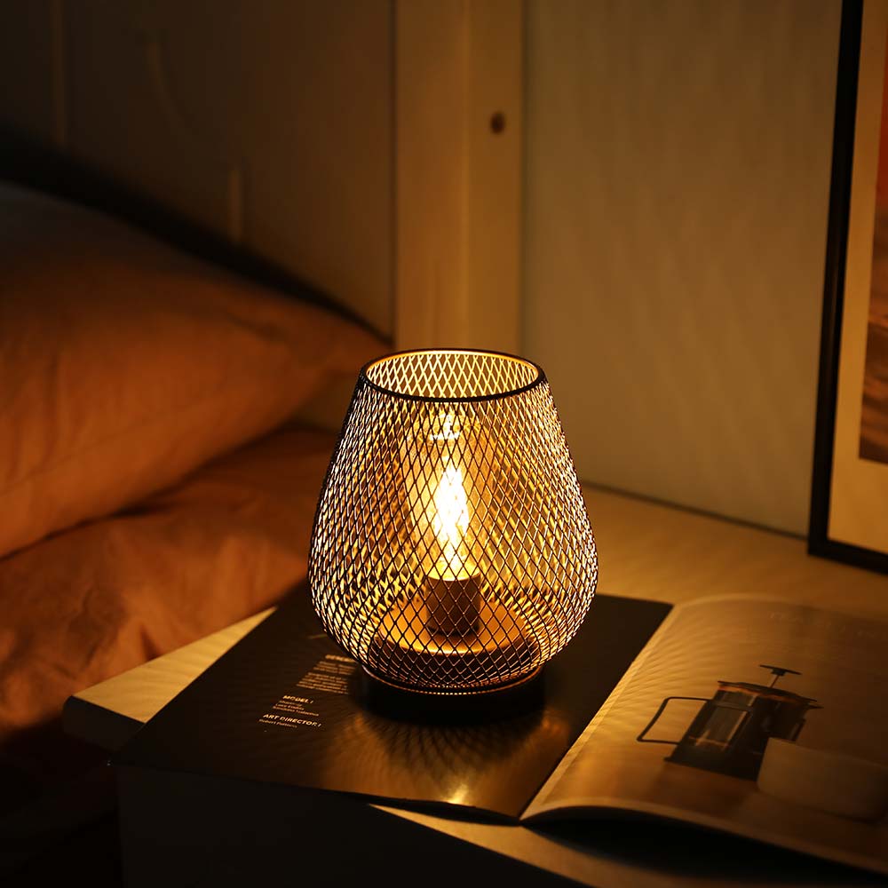 Hardy Haus 6.7-Inch Tall Battery Powered Outdoor Table Lamp