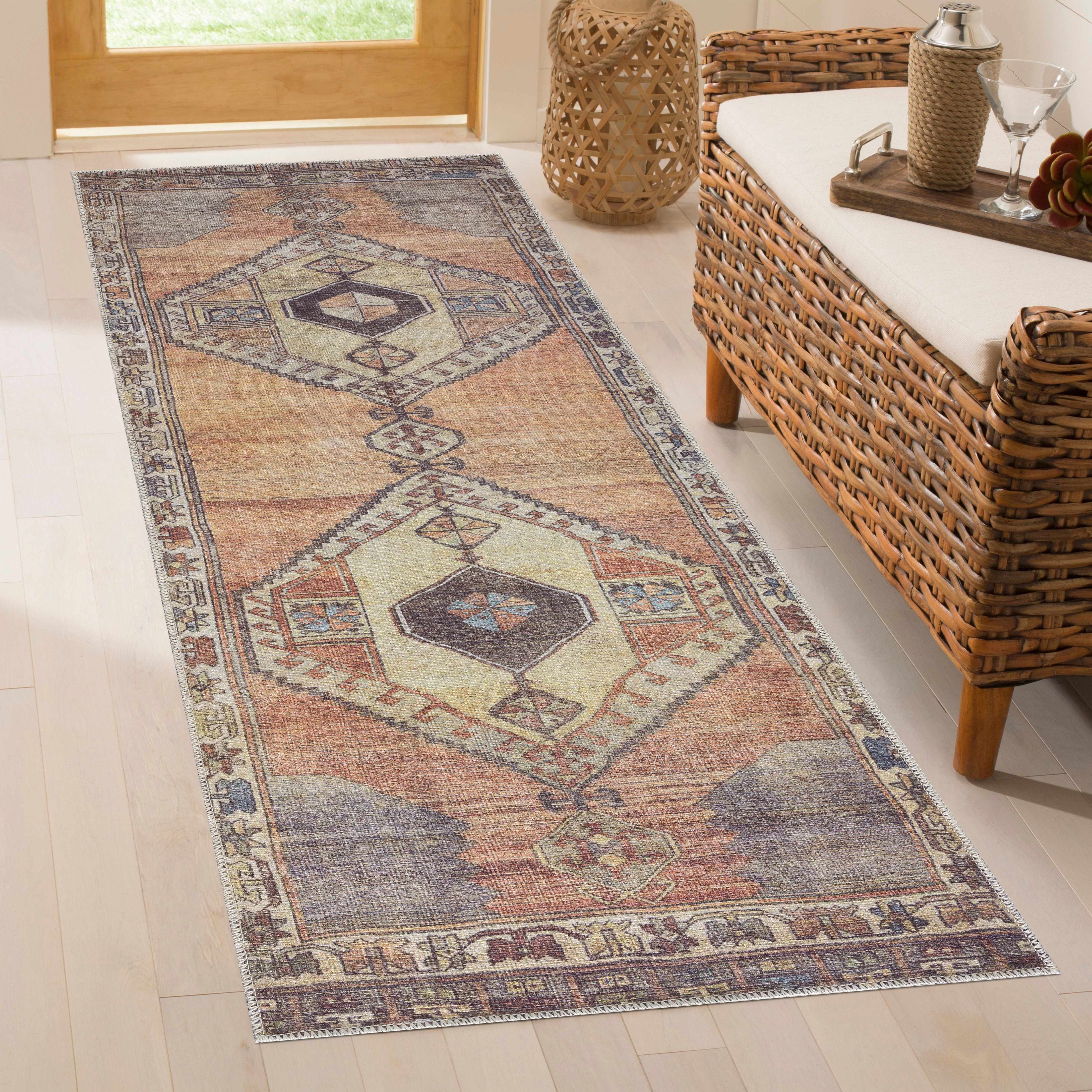 Hardy Haus Medinah Washable Area Rug | Traditional Machine-Woven Chenille-Polyester Carpet