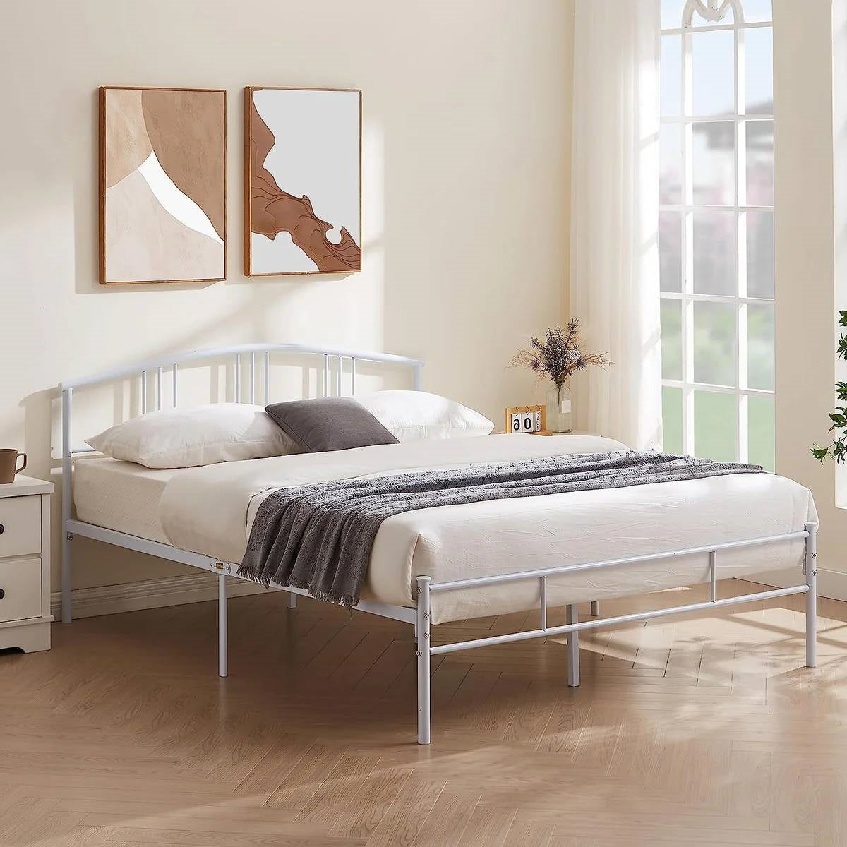 Queen size White Metal Platform Bed Frame with Arched Headboard-2