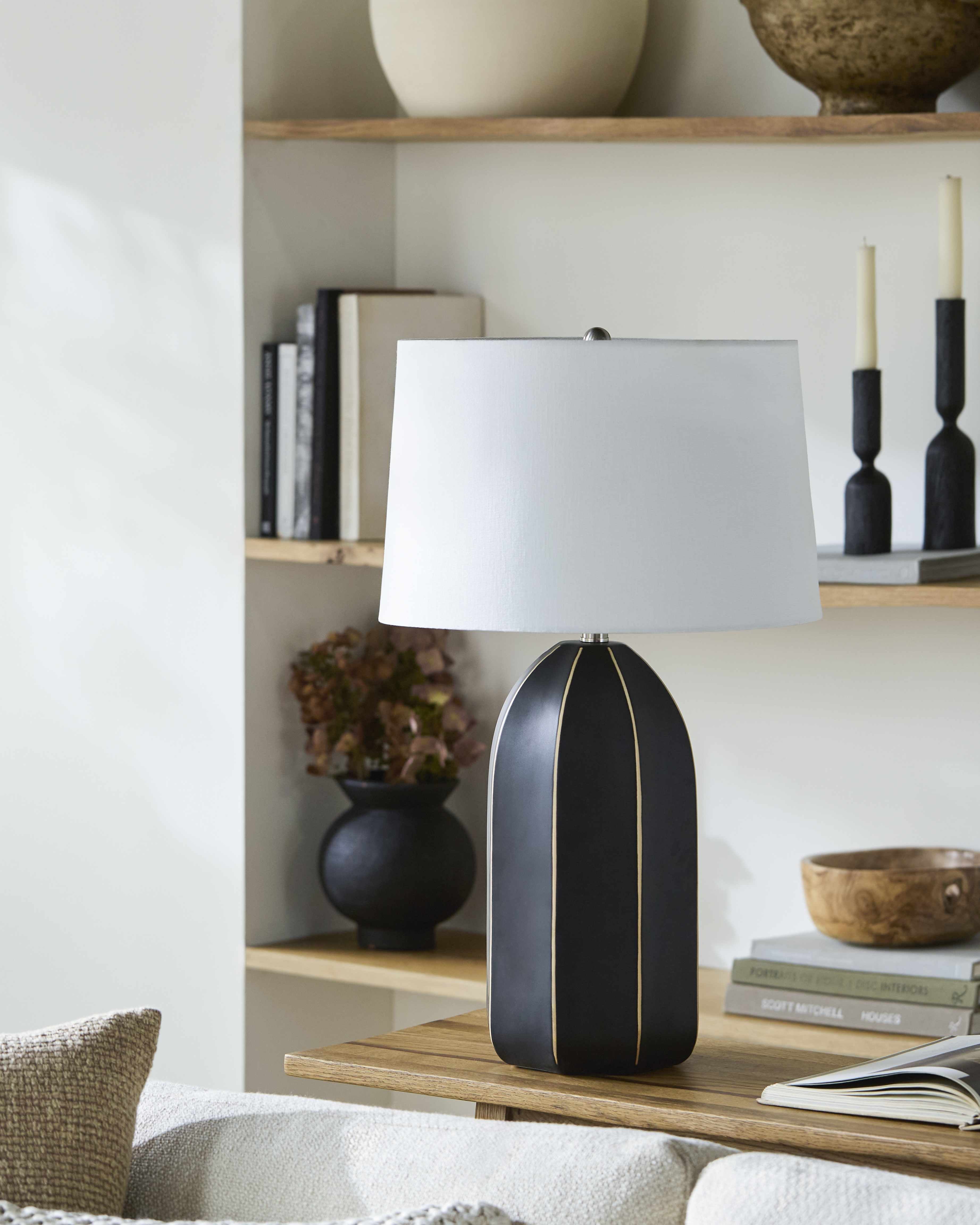 Scisciano Table Lamp-3